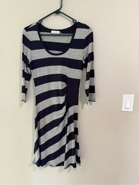 calvin klein v-neck 3/4 sleeve crinkled chiffon floral shift dress Calvin Klein Floral Print Crinkle Chiffon V-Neck 3/4 Bell Sleeve Dress
